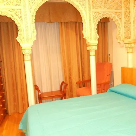 Martin House & Bed & Breakfast 2*