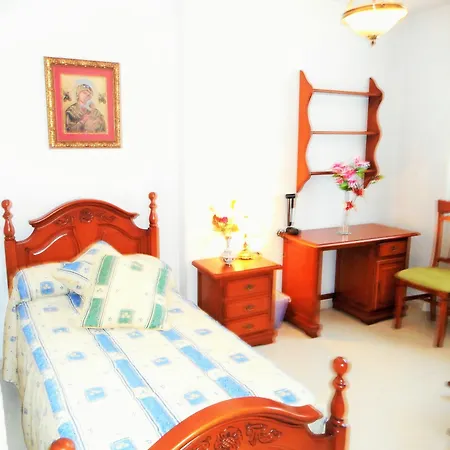 Martin House & Bed & Breakfast 2*