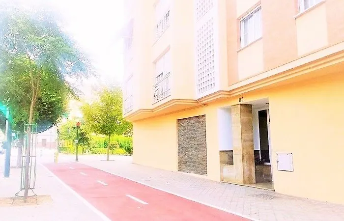 לינה וארוחת בוקר Martin House &