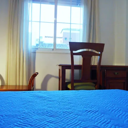 Martin House & Гранада