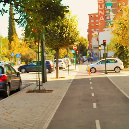 Martin House & 2* Гранада